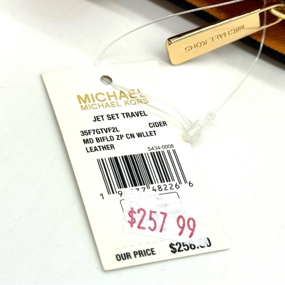 Michael Kors Medium Bifold Zip Chain Wallet Cider